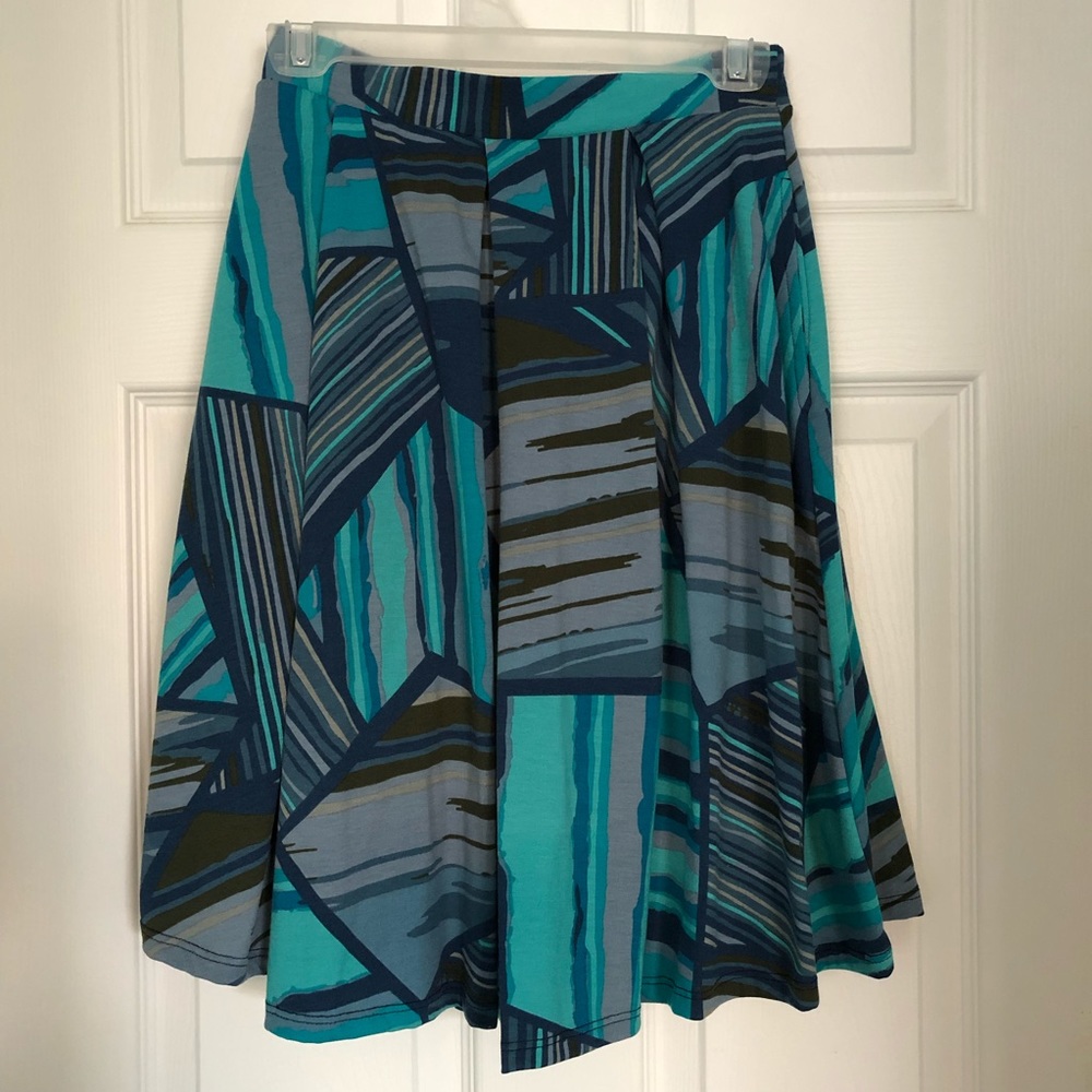 LuLaRoe Madison skirt XS geo